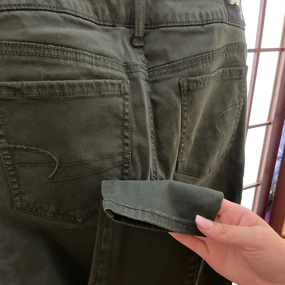 Army green American Eagle jegging pants. Size 4 - Picture 5 of 6